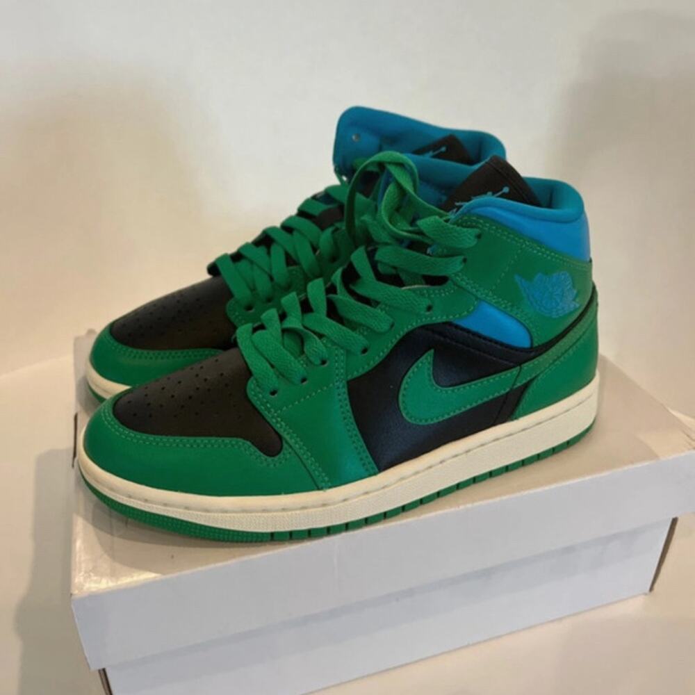 Women’s Air Jordan 1 Mid black lucky green aqua tone size 7